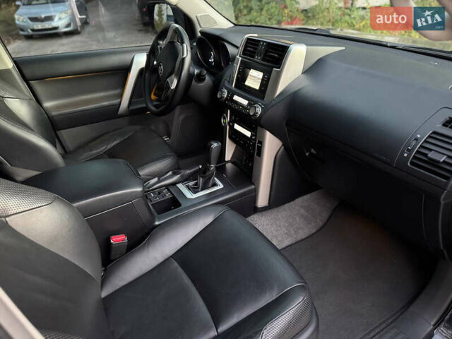 Черный Тойота Ленд Крузер Прадо, объемом двигателя 2.98 л и пробегом 95 тыс. км за 27200 $, фото 17 на Automoto.ua