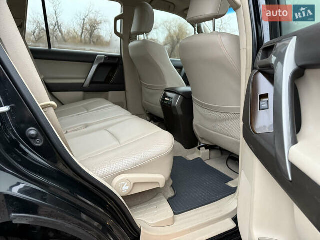 Черный Тойота Ленд Крузер Прадо, объемом двигателя 4 л и пробегом 199 тыс. км за 21600 $, фото 25 на Automoto.ua