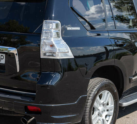 Черный Тойота Ленд Крузер Прадо, объемом двигателя 2.98 л и пробегом 155 тыс. км за 26800 $, фото 10 на Automoto.ua