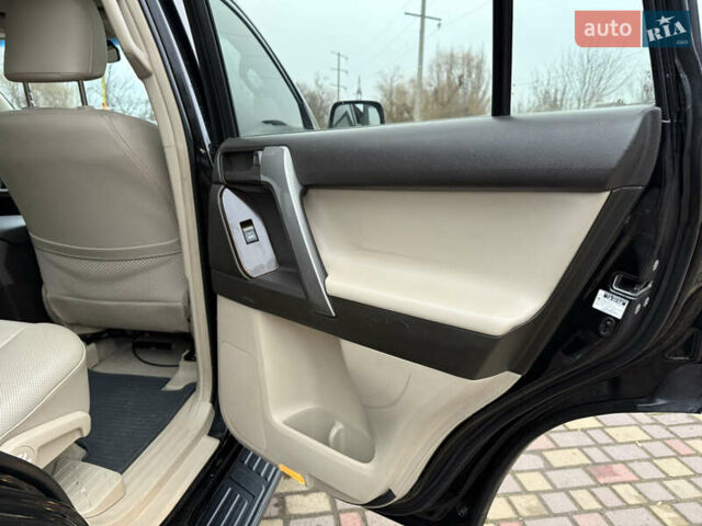 Черный Тойота Ленд Крузер Прадо, объемом двигателя 4 л и пробегом 199 тыс. км за 21600 $, фото 23 на Automoto.ua