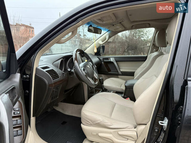 Черный Тойота Ленд Крузер Прадо, объемом двигателя 4 л и пробегом 199 тыс. км за 21600 $, фото 44 на Automoto.ua