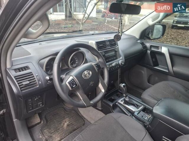 Черный Тойота Ленд Крузер Прадо, объемом двигателя 2.7 л и пробегом 217 тыс. км за 21000 $, фото 1 на Automoto.ua