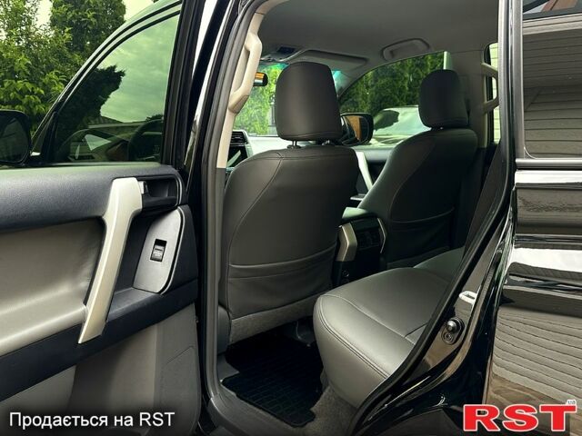 Черный Тойота Ленд Крузер Прадо, объемом двигателя 3 л и пробегом 200 тыс. км за 25900 $, фото 8 на Automoto.ua