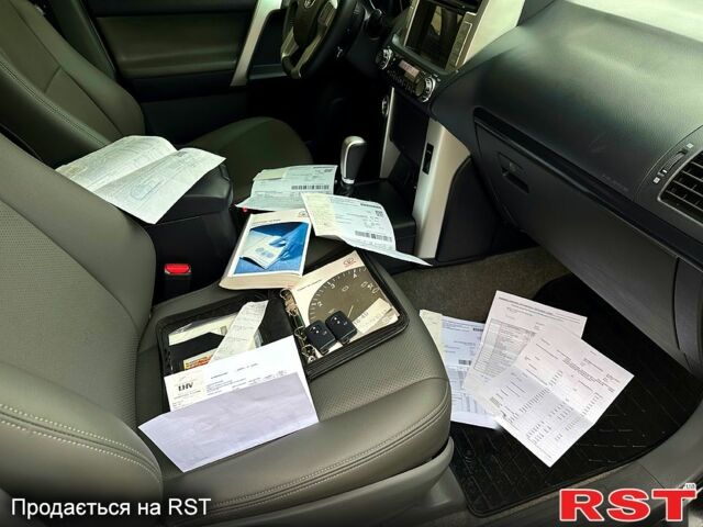 Черный Тойота Ленд Крузер Прадо, объемом двигателя 3 л и пробегом 200 тыс. км за 25900 $, фото 2 на Automoto.ua