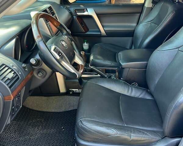 Тойота Ленд Крузер Прадо 2012 в Вознесенске на Automoto.ua Черный Тойота Ленд Крузер Прадо, объемом двигателя 3 л и пробегом 158 тыс. км за 29000 $, фото 6 на Automoto.ua