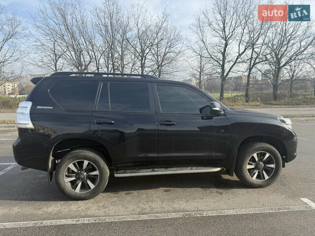 Черный Тойота Ленд Крузер Прадо, объемом двигателя 3.96 л и пробегом 93 тыс. км за 27000 $, фото 3 на Automoto.ua