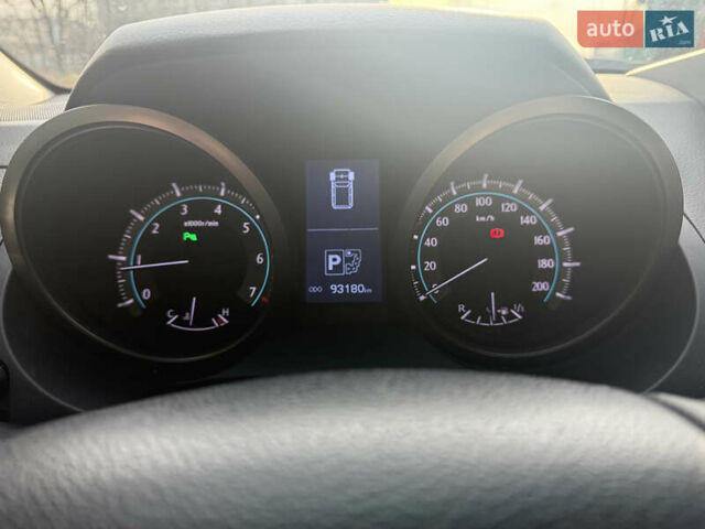 Черный Тойота Ленд Крузер Прадо, объемом двигателя 3.96 л и пробегом 93 тыс. км за 27000 $, фото 4 на Automoto.ua