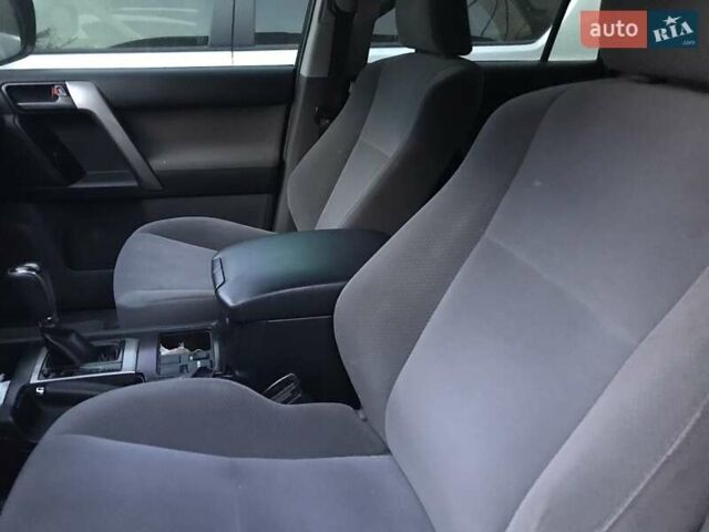 Черный Тойота Ленд Крузер Прадо, объемом двигателя 3 л и пробегом 141 тыс. км за 25800 $, фото 7 на Automoto.ua