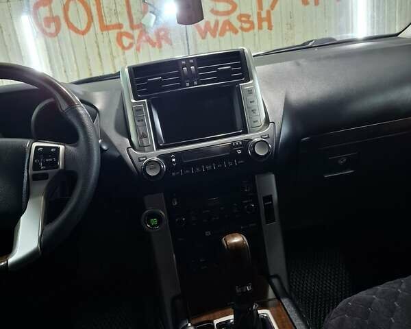 Чорний Тойота Ленд Крузер Прадо, об'ємом двигуна 3.96 л та пробігом 250 тис. км за 25000 $, фото 23 на Automoto.ua