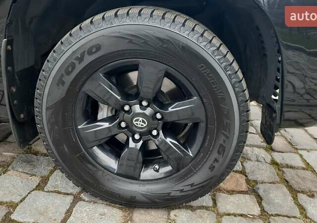 Черный Тойота Ленд Крузер Прадо, объемом двигателя 2.98 л и пробегом 240 тыс. км за 29500 $, фото 4 на Automoto.ua