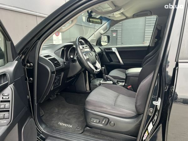 Черный Тойота Ленд Крузер Прадо, объемом двигателя 3 л и пробегом 301 тыс. км за 27500 $, фото 9 на Automoto.ua