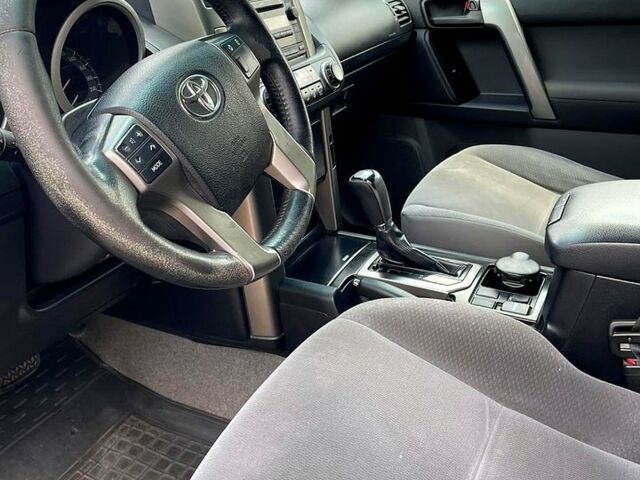 Чорний Тойота Ленд Крузер Прадо, об'ємом двигуна 2.7 л та пробігом 139 тис. км за 22800 $, фото 1 на Automoto.ua