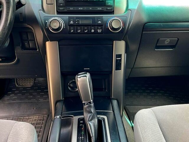 Чорний Тойота Ленд Крузер Прадо, об'ємом двигуна 2.7 л та пробігом 139 тис. км за 22800 $, фото 2 на Automoto.ua