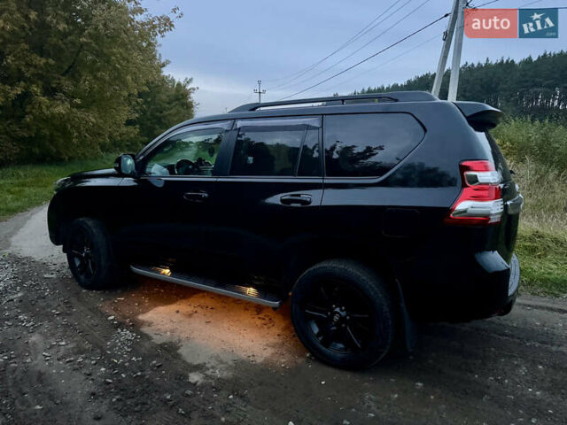 Черный Тойота Ленд Крузер Прадо, объемом двигателя 3 л и пробегом 219 тыс. км за 28500 $, фото 1 на Automoto.ua