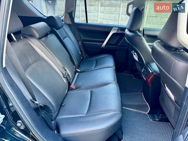 Черный Тойота Ленд Крузер Прадо, объемом двигателя 3 л и пробегом 140 тыс. км за 31000 $, фото 11 на Automoto.ua