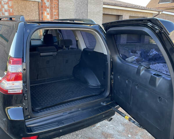 Черный Тойота Ленд Крузер Прадо, объемом двигателя 2.69 л и пробегом 137 тыс. км за 23400 $, фото 12 на Automoto.ua