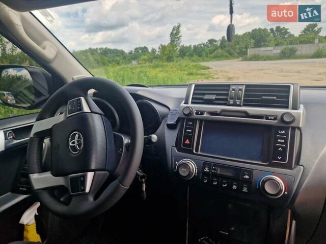 Чорний Тойота Ленд Крузер Прадо, об'ємом двигуна 2.69 л та пробігом 425 тис. км за 20800 $, фото 12 на Automoto.ua