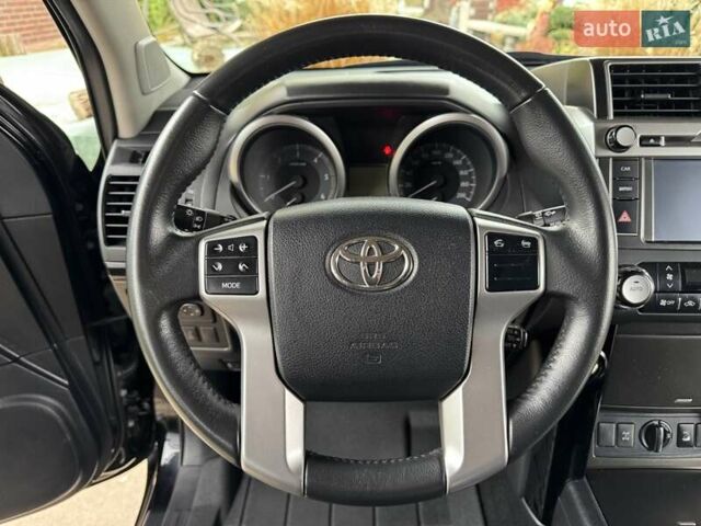 Черный Тойота Ленд Крузер Прадо, объемом двигателя 3 л и пробегом 132 тыс. км за 35900 $, фото 44 на Automoto.ua