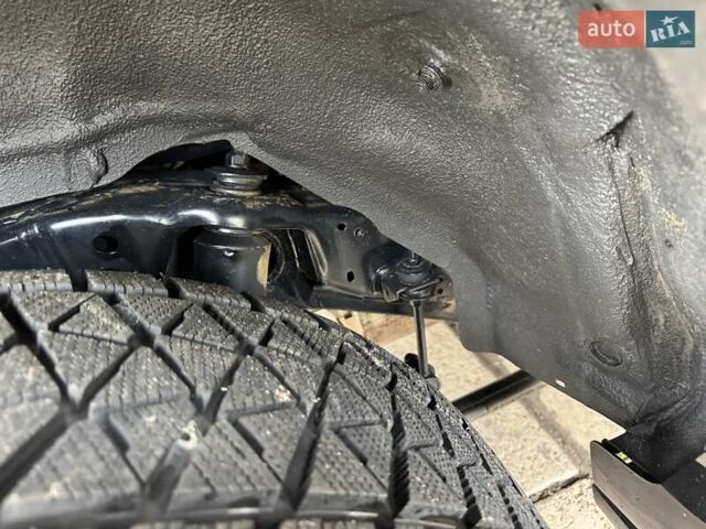 Черный Тойота Ленд Крузер Прадо, объемом двигателя 3 л и пробегом 132 тыс. км за 35900 $, фото 48 на Automoto.ua