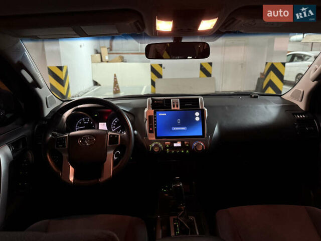 Черный Тойота Ленд Крузер Прадо, объемом двигателя 2.7 л и пробегом 120 тыс. км за 24500 $, фото 8 на Automoto.ua