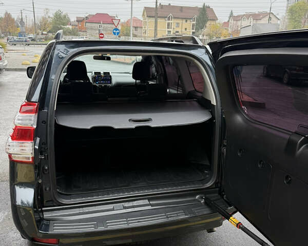 Черный Тойота Ленд Крузер Прадо, объемом двигателя 2.69 л и пробегом 120 тыс. км за 24900 $, фото 13 на Automoto.ua