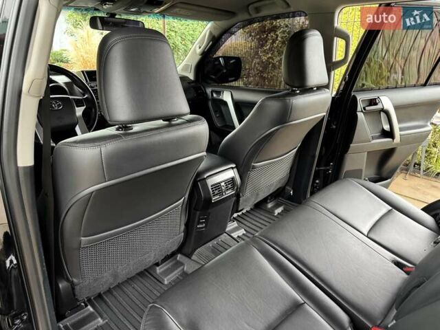 Черный Тойота Ленд Крузер Прадо, объемом двигателя 3 л и пробегом 132 тыс. км за 35900 $, фото 38 на Automoto.ua
