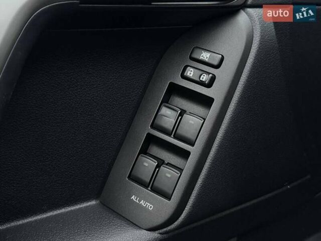 Чорний Тойота Ленд Крузер Прадо, об'ємом двигуна 2.8 л та пробігом 266 тис. км за 29990 $, фото 22 на Automoto.ua