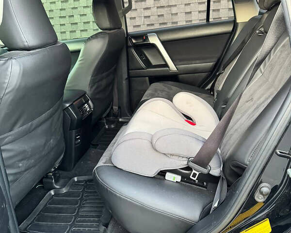 Черный Тойота Ленд Крузер Прадо, объемом двигателя 2.7 л и пробегом 170 тыс. км за 24999 $, фото 6 на Automoto.ua