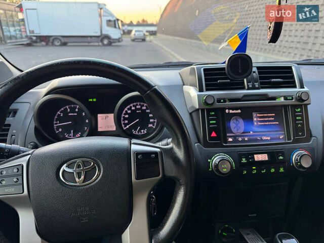 Черный Тойота Ленд Крузер Прадо, объемом двигателя 2.7 л и пробегом 170 тыс. км за 24999 $, фото 11 на Automoto.ua