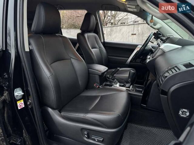 Чорний Тойота Ленд Крузер Прадо, об'ємом двигуна 2.8 л та пробігом 266 тис. км за 29990 $, фото 10 на Automoto.ua