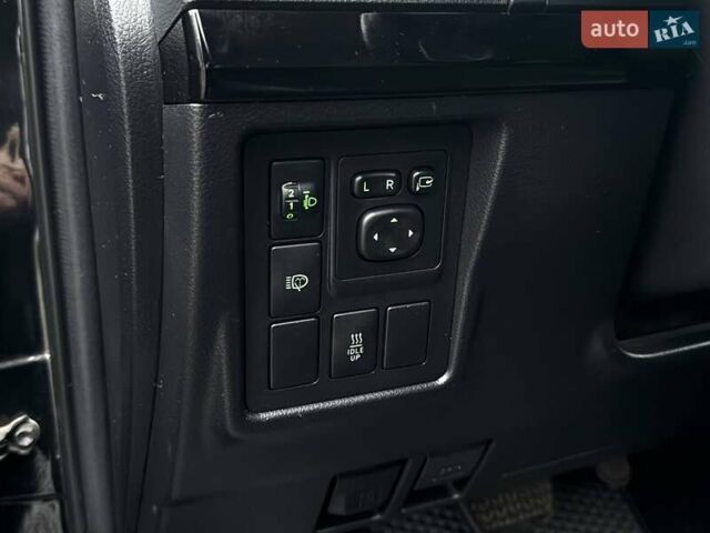 Чорний Тойота Ленд Крузер Прадо, об'ємом двигуна 2.8 л та пробігом 266 тис. км за 29990 $, фото 16 на Automoto.ua