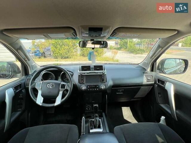 Черный Тойота Ленд Крузер Прадо, объемом двигателя 2.7 л и пробегом 120 тыс. км за 32000 $, фото 4 на Automoto.ua