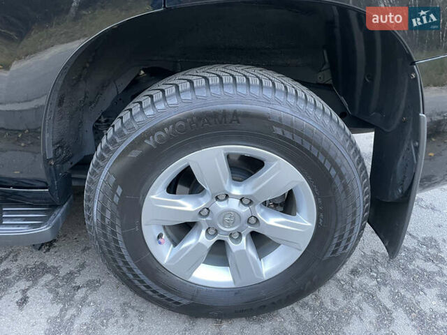 Черный Тойота Ленд Крузер Прадо, объемом двигателя 2.69 л и пробегом 102 тыс. км за 31000 $, фото 12 на Automoto.ua