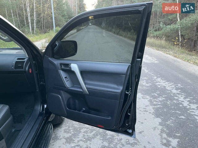 Черный Тойота Ленд Крузер Прадо, объемом двигателя 2.69 л и пробегом 102 тыс. км за 31000 $, фото 10 на Automoto.ua