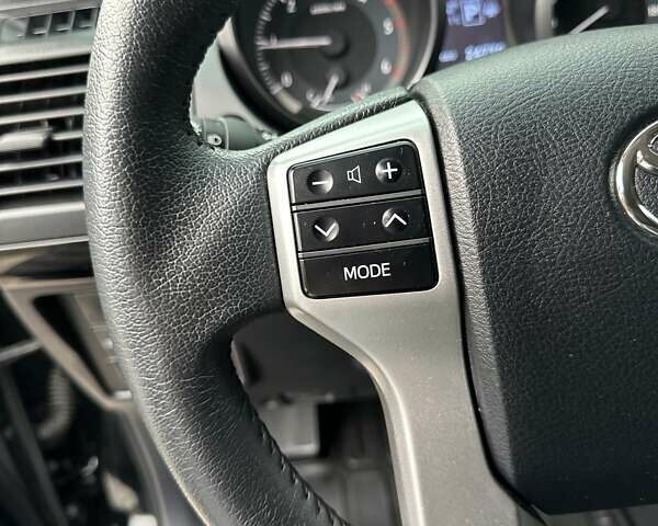 Чорний Тойота Ленд Крузер Прадо, об'ємом двигуна 2.8 л та пробігом 24 тис. км за 44000 $, фото 36 на Automoto.ua