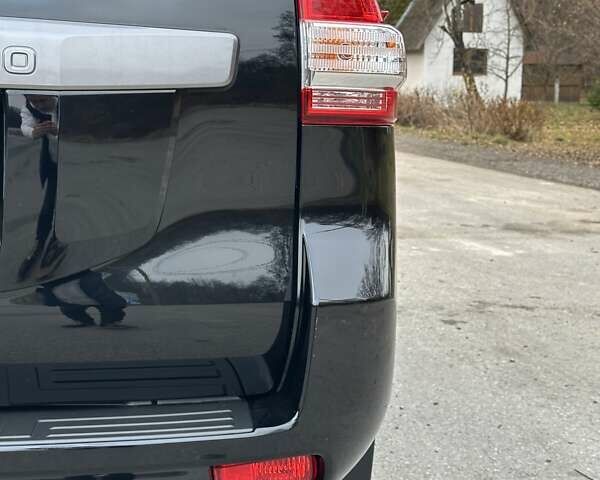 Чорний Тойота Ленд Крузер Прадо, об'ємом двигуна 2.8 л та пробігом 24 тис. км за 44000 $, фото 17 на Automoto.ua