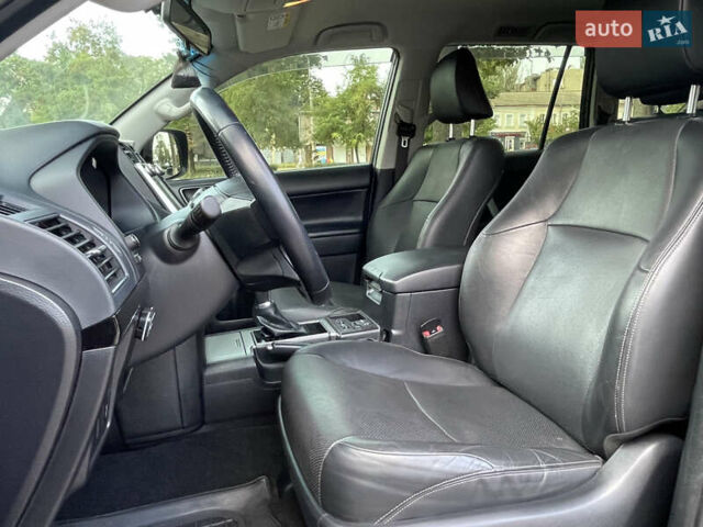 Черный Тойота Ленд Крузер Прадо, объемом двигателя 2.75 л и пробегом 65 тыс. км за 41999 $, фото 12 на Automoto.ua