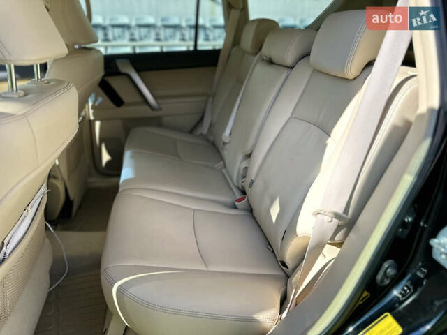 Черный Тойота Ленд Крузер Прадо, объемом двигателя 4 л и пробегом 110 тыс. км за 33900 $, фото 40 на Automoto.ua