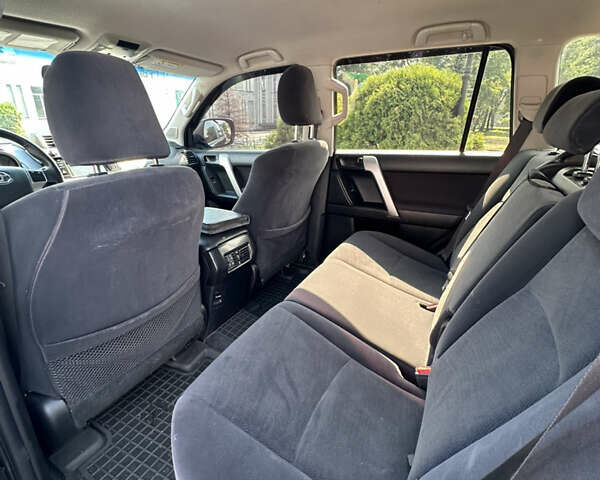 Черный Тойота Ленд Крузер Прадо, объемом двигателя 2.7 л и пробегом 122 тыс. км за 26400 $, фото 20 на Automoto.ua