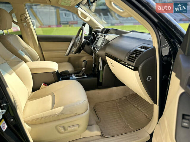 Черный Тойота Ленд Крузер Прадо, объемом двигателя 4 л и пробегом 110 тыс. км за 33900 $, фото 52 на Automoto.ua