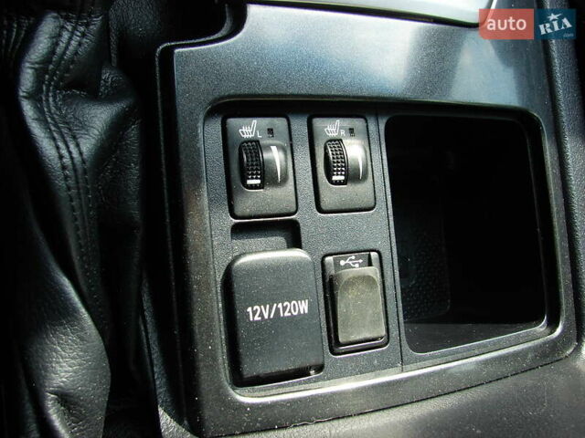 Черный Тойота Ленд Крузер Прадо, объемом двигателя 2.8 л и пробегом 95 тыс. км за 38000 $, фото 24 на Automoto.ua