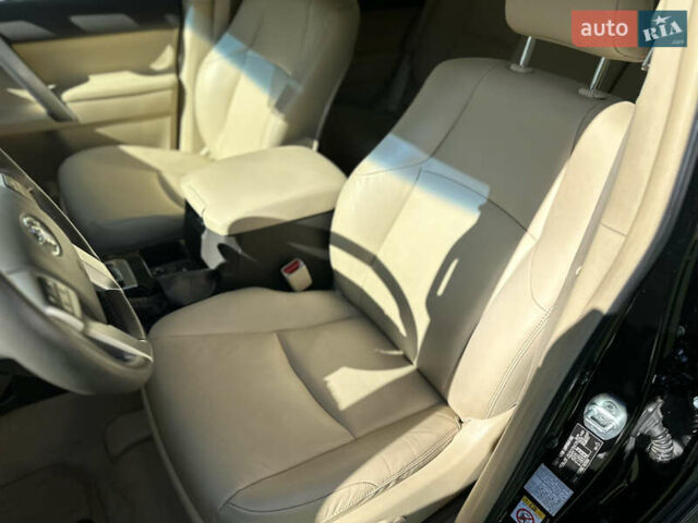 Черный Тойота Ленд Крузер Прадо, объемом двигателя 4 л и пробегом 110 тыс. км за 31900 $, фото 24 на Automoto.ua