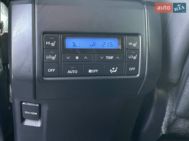 Черный Тойота Ленд Крузер Прадо, объемом двигателя 2.75 л и пробегом 65 тыс. км за 41999 $, фото 16 на Automoto.ua