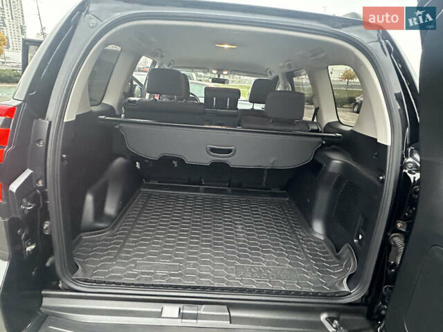 Черный Тойота Ленд Крузер Прадо, объемом двигателя 2.75 л и пробегом 116 тыс. км за 34499 $, фото 42 на Automoto.ua