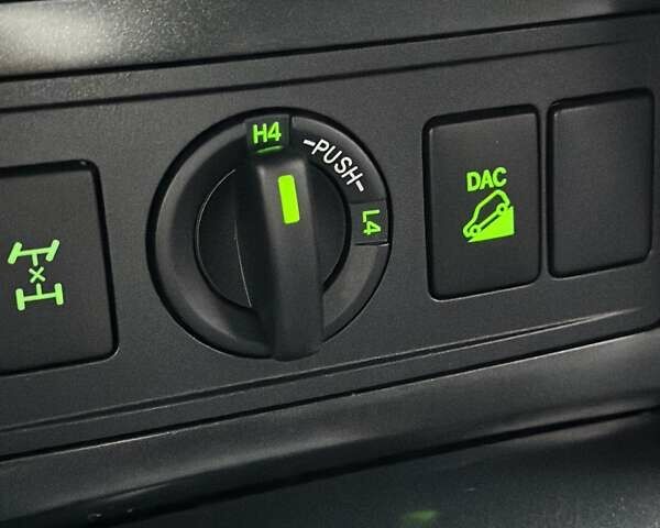 Чорний Тойота Ленд Крузер Прадо, об'ємом двигуна 2.8 л та пробігом 24 тис. км за 44000 $, фото 59 на Automoto.ua