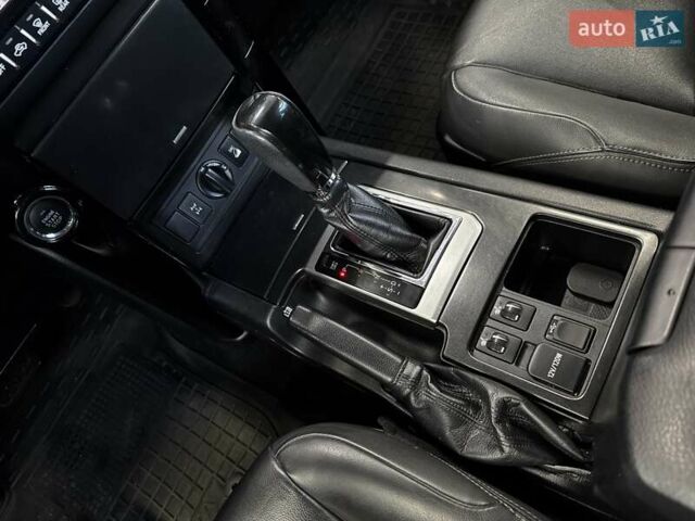 Черный Тойота Ленд Крузер Прадо, объемом двигателя 2.76 л и пробегом 380 тыс. км за 28500 $, фото 30 на Automoto.ua