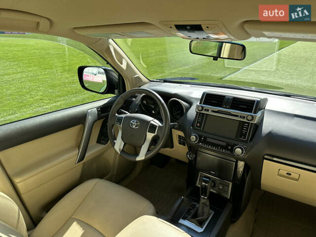 Черный Тойота Ленд Крузер Прадо, объемом двигателя 4 л и пробегом 110 тыс. км за 33900 $, фото 49 на Automoto.ua