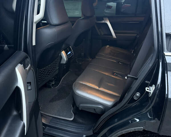 Черный Тойота Ленд Крузер Прадо, объемом двигателя 2.76 л и пробегом 210 тыс. км за 37000 $, фото 19 на Automoto.ua