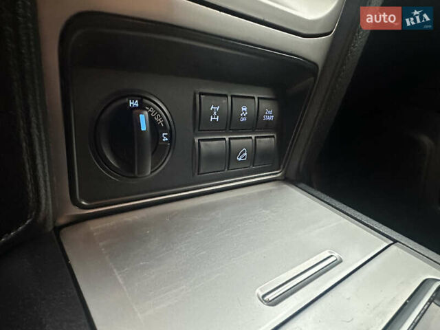 Черный Тойота Ленд Крузер Прадо, объемом двигателя 2.75 л и пробегом 116 тыс. км за 34499 $, фото 34 на Automoto.ua