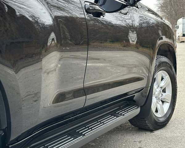 Чорний Тойота Ленд Крузер Прадо, об'ємом двигуна 2.8 л та пробігом 24 тис. км за 44000 $, фото 19 на Automoto.ua